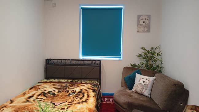 Rooms to rent in Edmonton green Main Photo