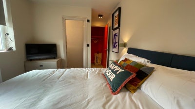 Last En-suite Available! 🚿 Main Photo