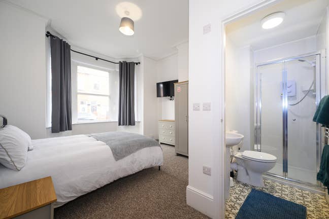🏡 Luxury En-Suite Rooms to Rent –  All Bills Inc Main Photo