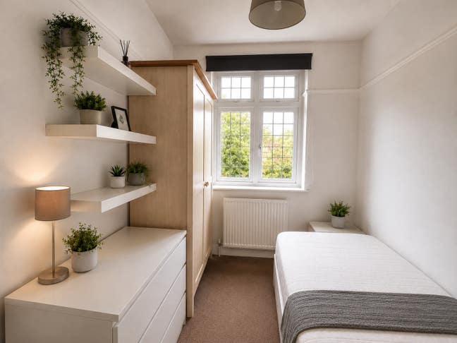 The perfect single room in a lovely house!! Main Photo