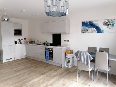 Hayes beautiful one double room  Main Photo