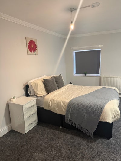 City centre | Female Only | Rooms available Main Photo