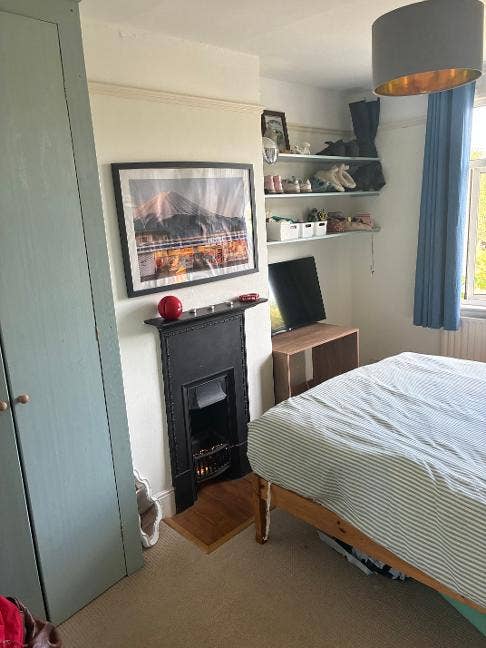 Huge Double Room in Beautiful House | 10 Mins to C Main Photo