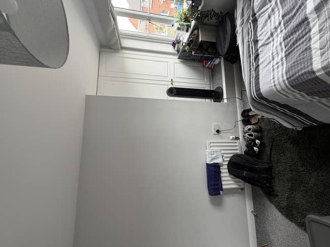 Student housing. Looking for a replacement tenant  Main Photo