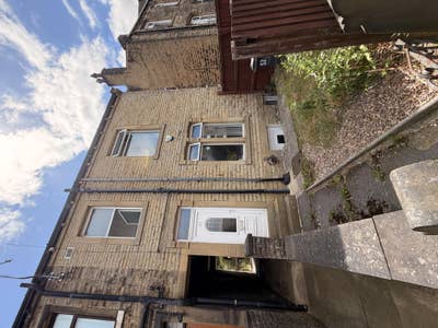3 Bed, 2 Bath House Available Now Bills Included! Main Photo