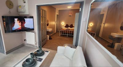 1 Bedroom w/ Garden - Wulfstan Main Photo