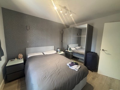 Amazing split level flat Main Photo
