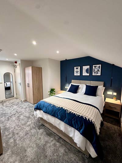 Newly renovated property, Close to Town Centre Main Photo