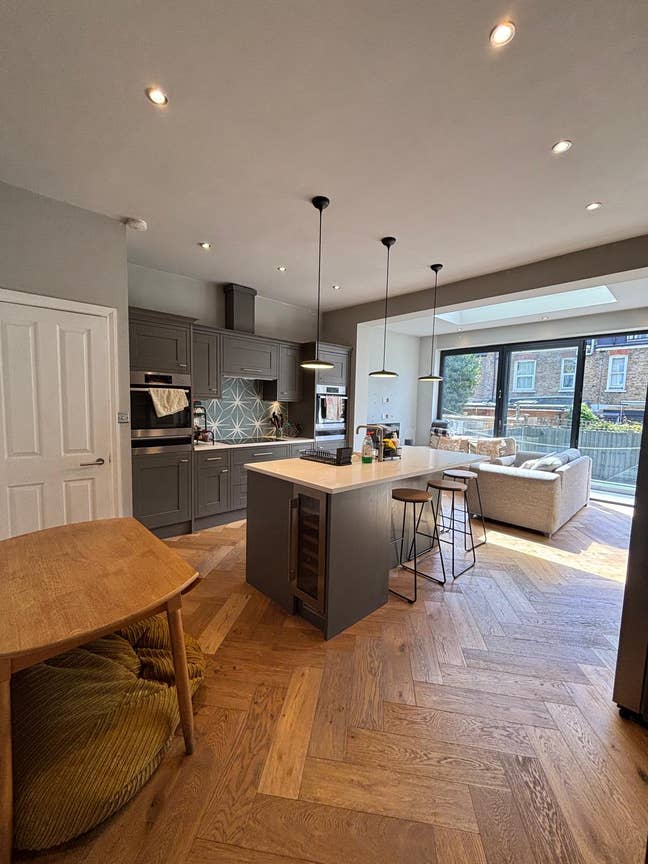 2 Double Bedrooms in Tooting Broadway House Main Photo