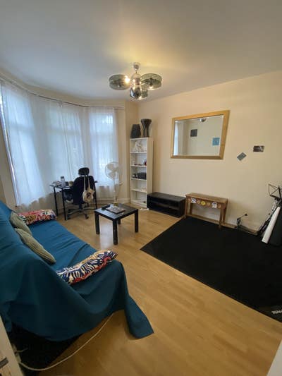 Large Double Room for Rent Main Photo