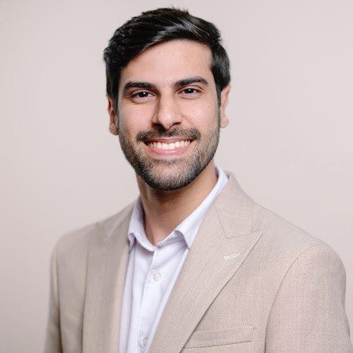 My name is Vitor, I'm 32, and I'm a neurologi... Main Photo