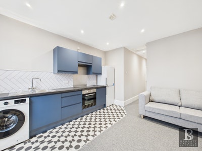 Unique 2 Bed HMO, All bills included 🤩 Main Photo