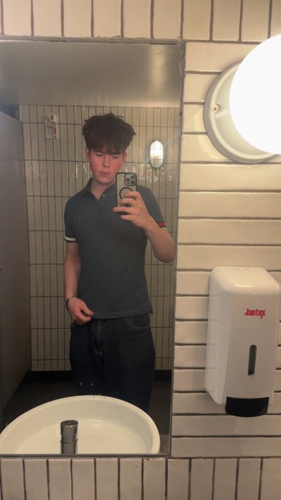 Looking for 1-3 people to form a group Main Photo