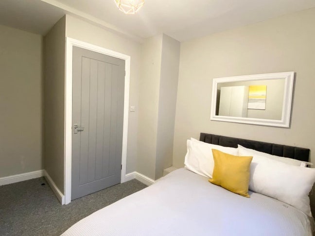 Premium double with en-suite / &pound;100 cash-back Main Photo