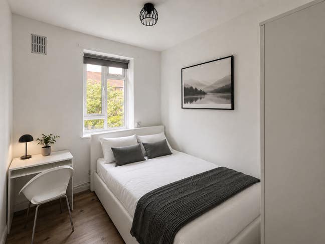 Double for the Perfect Price in Fulham!! Main Photo