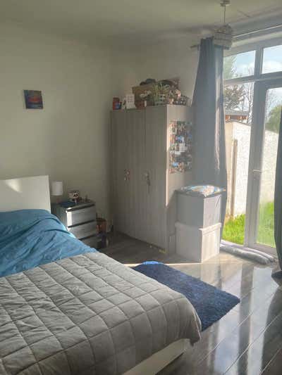 Double room in SE12 - garden, driveway, & lounge Main Photo