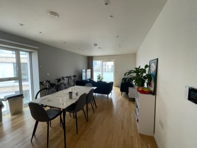 En-Suite Double Room, East Village Stratford  Main Photo
