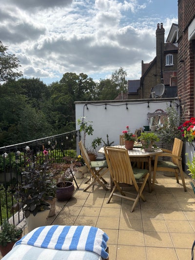 Large terrace light flooded whole flat in Highgate Main Photo