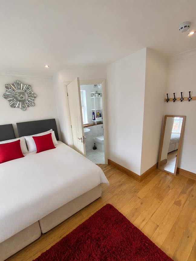 First Class Accommodation in Summer Meadows Main Photo