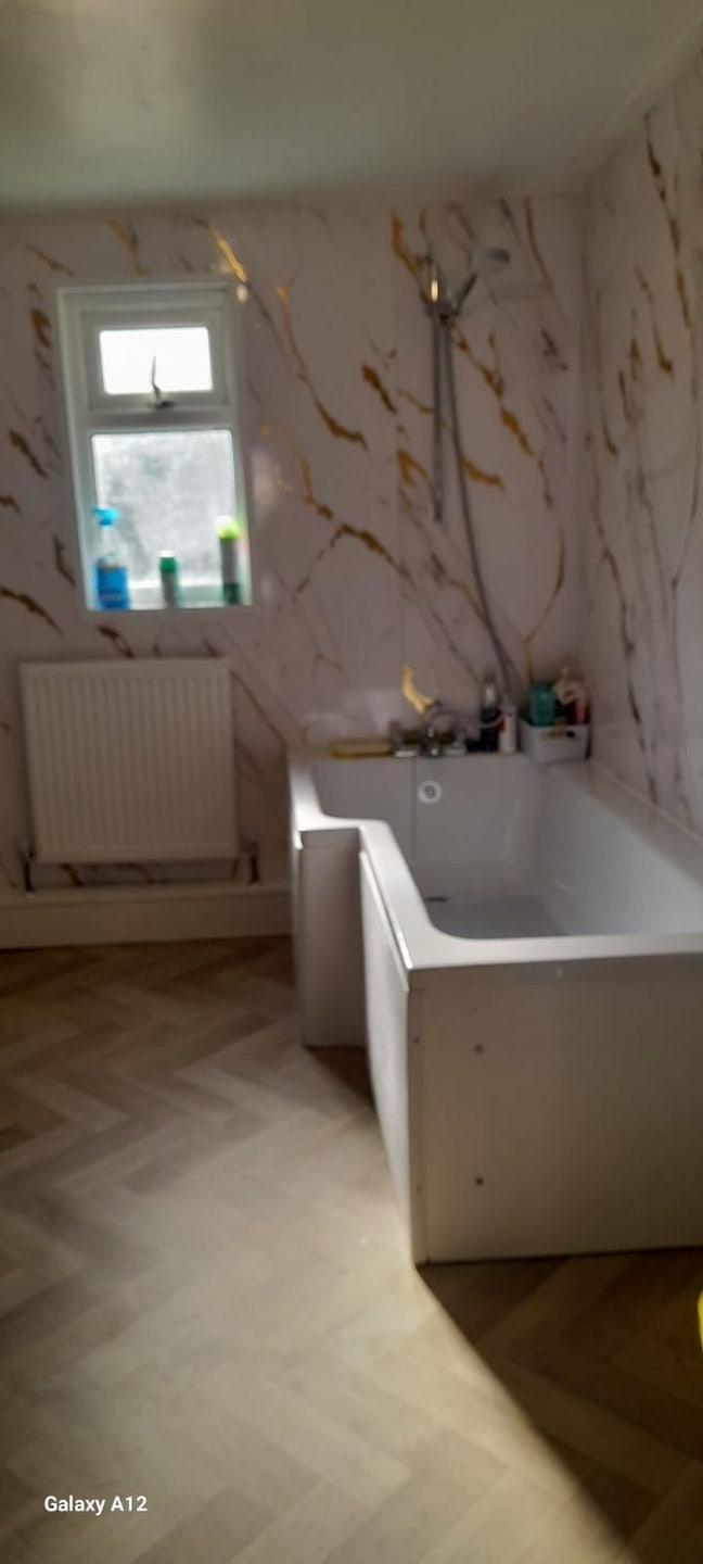 Bright double room newly refurbished house  Main Photo