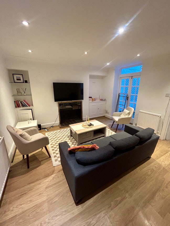 Ensuite double room in Pimlico!  Main Photo