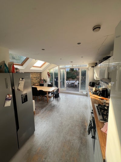 2 double rooms available in Large house  in Fulham Main Photo