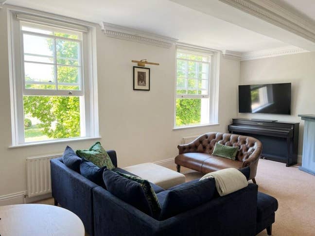 Stunning 2-Bed flat in Albert Terrace Primrose Hil Main Photo