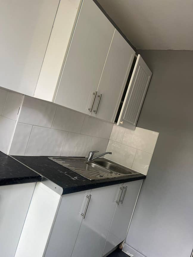 Studio Flat to Rent in London, Uxbridge UB8 2PU Main Photo
