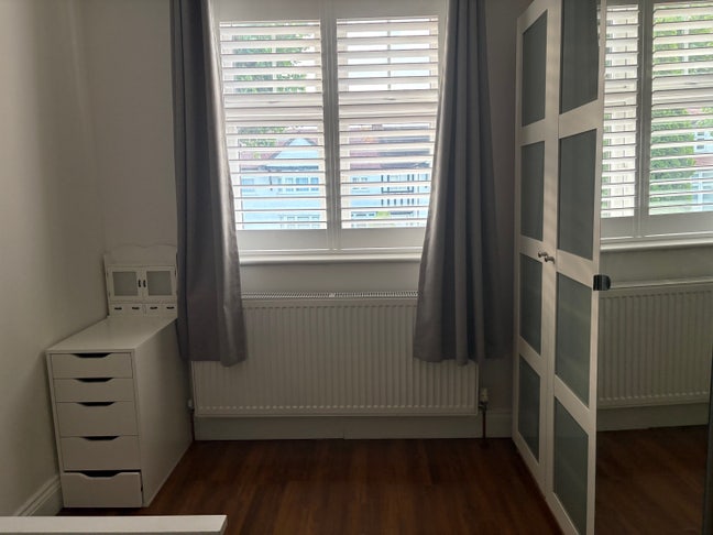 Single room to let NW2 Main Photo
