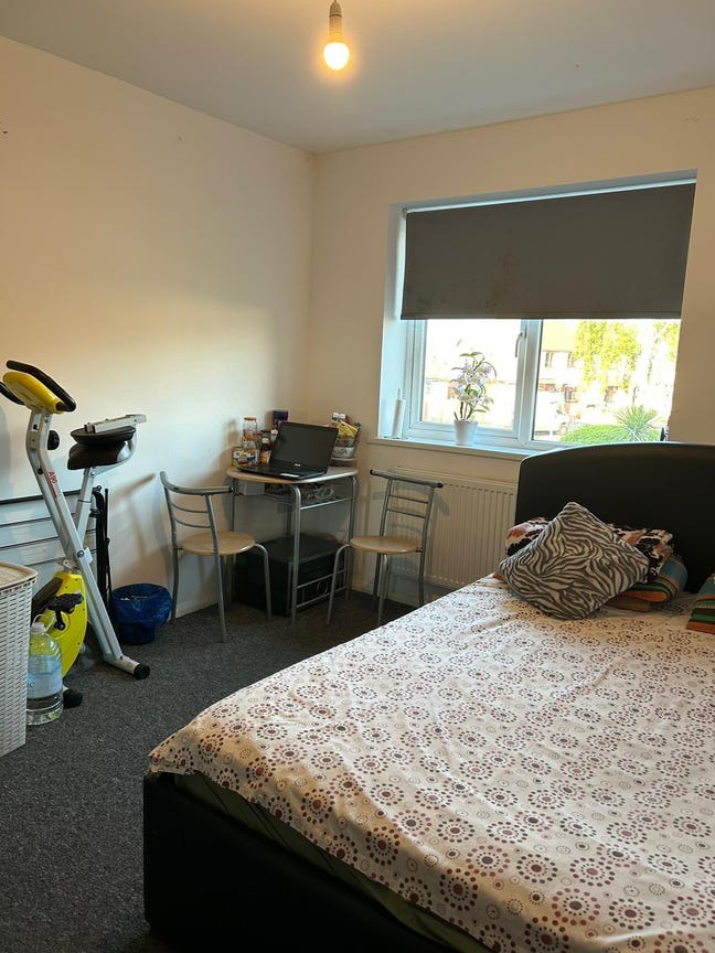 ✨ Spacious Double Room | RM12 | Bills Inc Main Photo