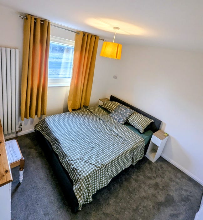 Double ensuite room close to station & old town Main Photo