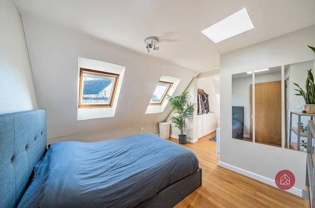 Exrtra large double room in centre of Woodstock Main Photo