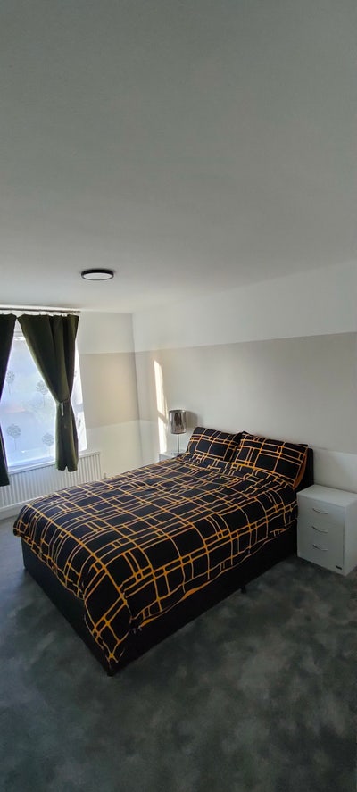 Double bedroom available to rent  Main Photo