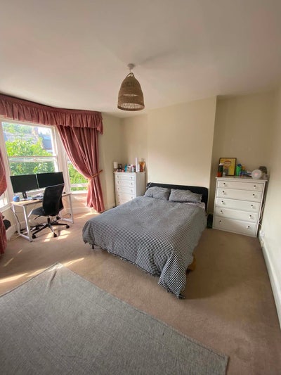 Large room available in Putney  Main Photo