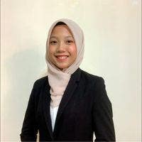Professional Female seeks a single or double room Main Photo