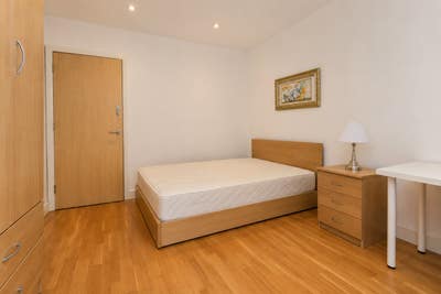🔥 3 Rooms | Tower Gateway | Walk to the City Main Photo