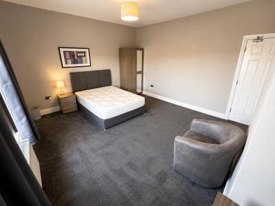 Very Large One Bedroom Available Main Photo