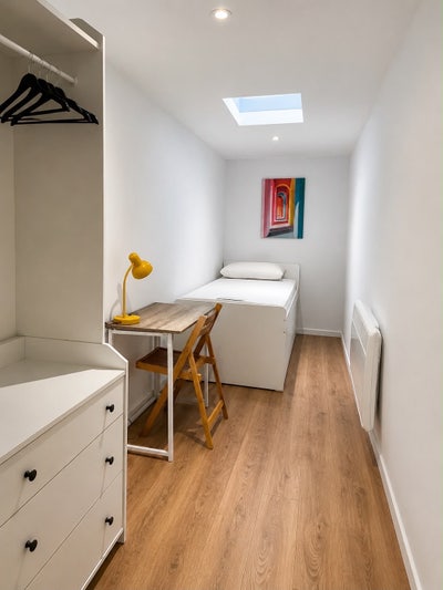 Newly Refurbished 2-Bedroom Annex Apartment Main Photo