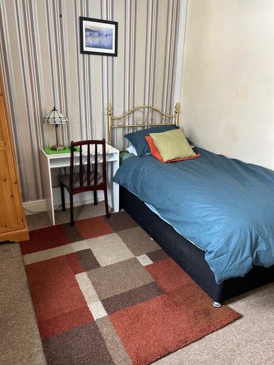 Comfortable room in great house &pound;95pw bills incl Main Photo