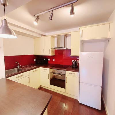 1 Bed Flat, Midland Court, B3 Main Photo