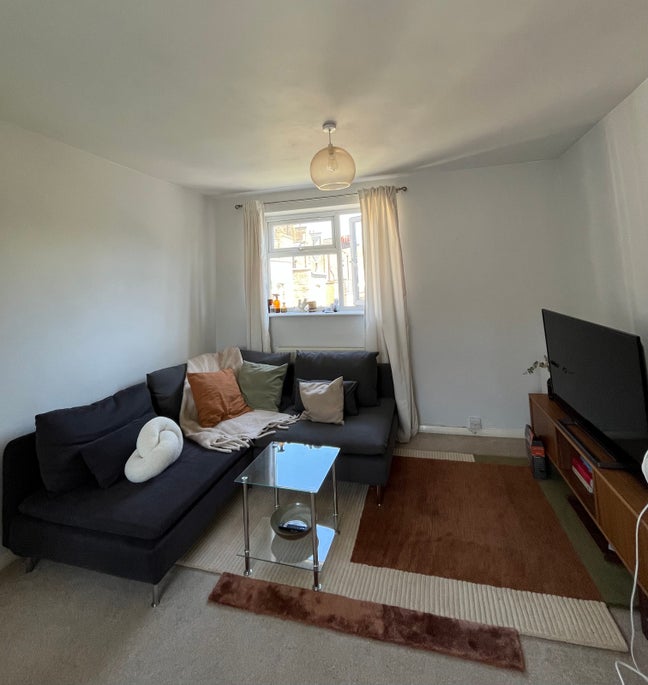 Entire one bed sublet Main Photo
