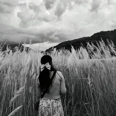 I am a female student aged 20. I am looking f... Main Photo