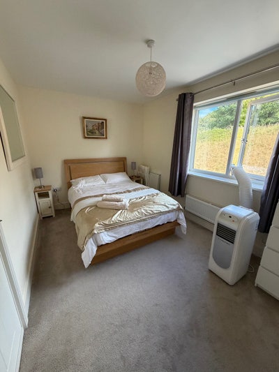 Lovely double room with a view  Main Photo