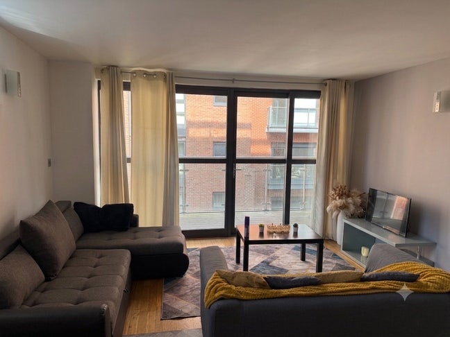 2 Bed apartment Manchester City cetre Main Photo