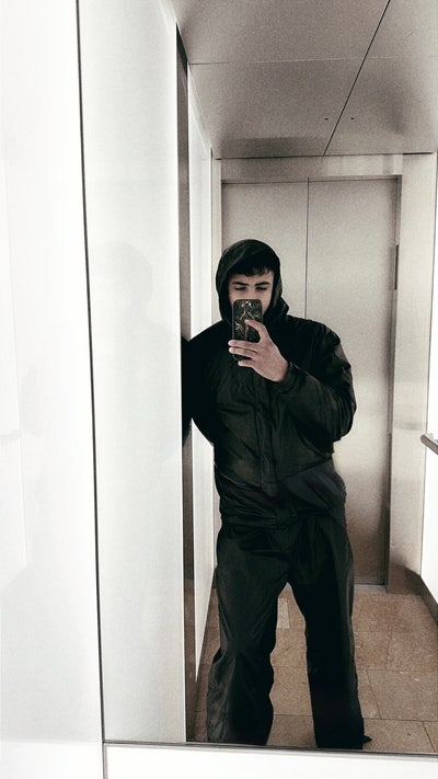 Professional Male seeks a double room Main Photo