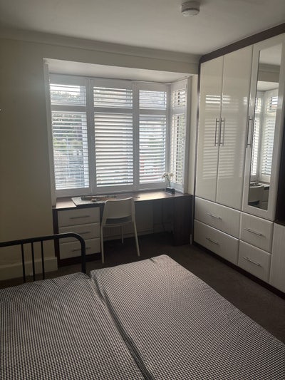 Well furnished double bedroom  Main Photo