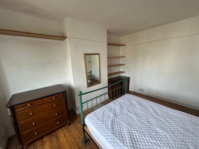 Room to rent Whitehill Road Cambridge  Main Photo