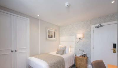 Lovely double room  Main Photo