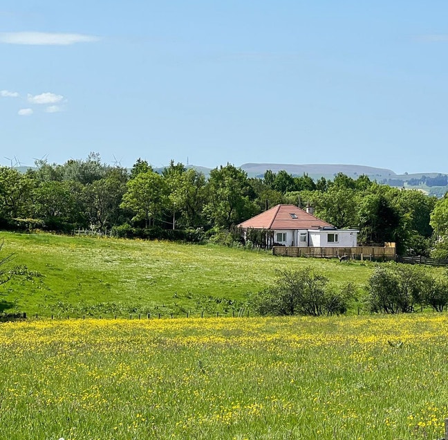 Double Room with Near-Exclusive Use of cottage Main Photo