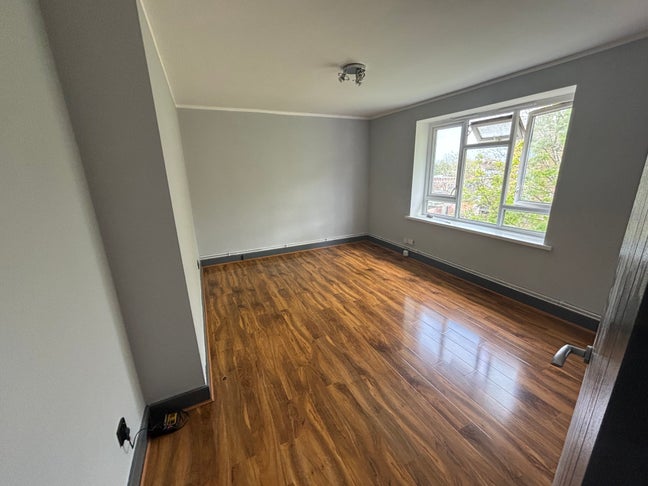 1 bedroom  Main Photo